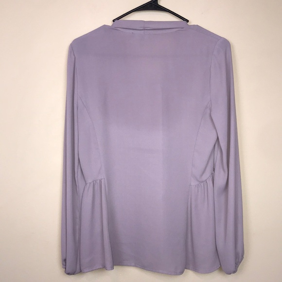 Neiman Marcus Women’s Chiffon Neck Tie Button-Up Lilac Long Sleeve Blouse - Picture 7 of 9